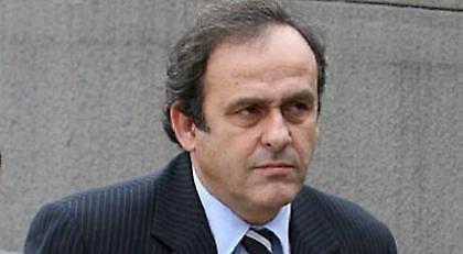 Πλατινί: «Να διακόπτονται οι αγώνες…»