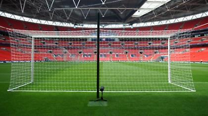 Άμεση αντικατάσταση χλοοτάπητα στο Γουέμπλεϊ