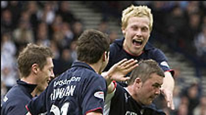 Στον τελικό η Φόλκερκ