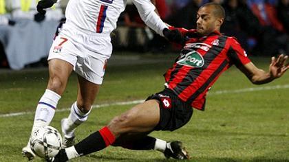 Επαφή Ολυμπιακού με Καντέ!