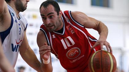 Και επίσημα στη Μπενετόν ο Καλαμπόκης