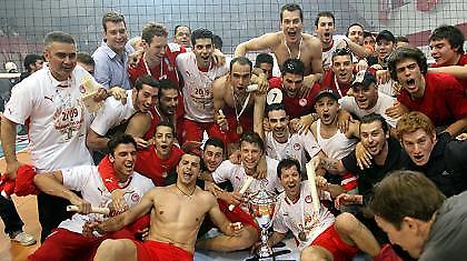 Επέστρεψε...