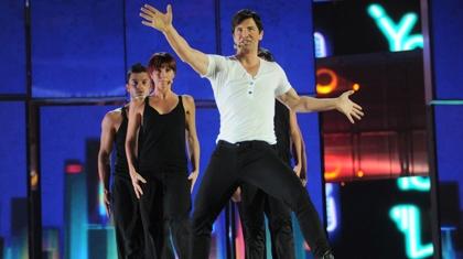 Κόλλησε το cd του Ρουβά! (βίντεο)