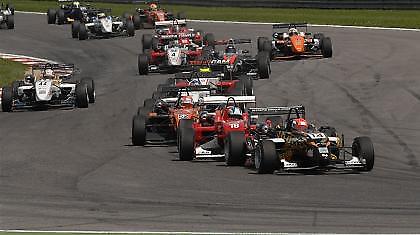 Νίκη στην πρεμιέρα ο Καμιτσάκης