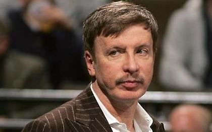 Αύξησε το μερίδιο στην Άρσεναλ ο Κροένκε