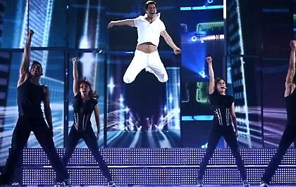 Ήρθε η ώρα να… πετάξει ο Ρουβάς! (video)