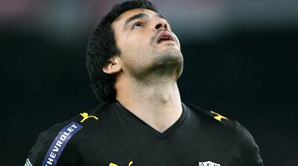 «Είναι δεμένος με την ΑΕΚ, θέλει να μείνει»