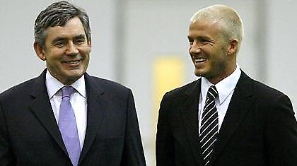 Υποψήφια δια στόματος Μπέκαμ και Μπράουν