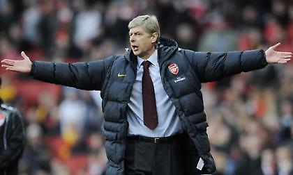 Σιγουριά για την παραμονή του Βενγκέρ