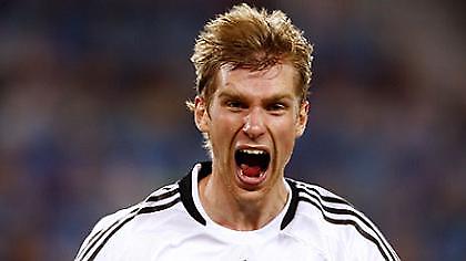 Στο στόχαστρο της Μπάγερν ο Μερτεζάκερ