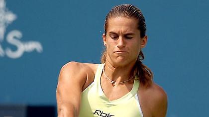 Χάνει από κάθε πικραμένο…