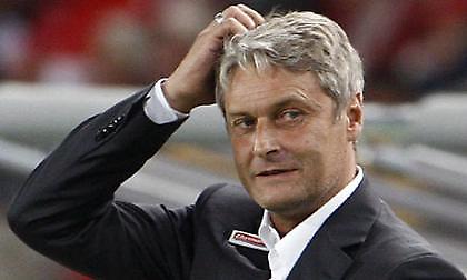 Κι επίσημα ο Φε στον πάγκο της Βόλφσμπουργκ