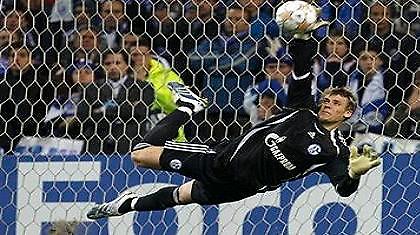 Θέλει Σάλκε ο Νόιερ