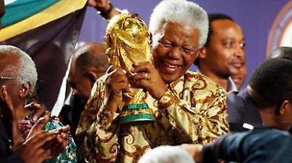 «Εξαφανίζονται» τα εισιτήρια για το Μουντιάλ της Ν. Αφρικής