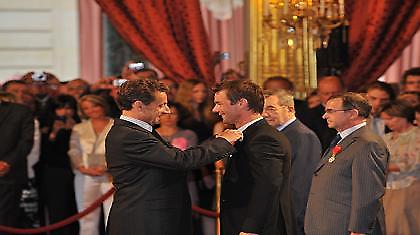 Το βραβείο της «Λεγεώνας της τιμής» ο Λεμπ