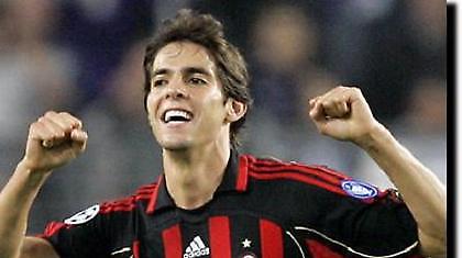 Ντύνεται «βασιλιάς»…