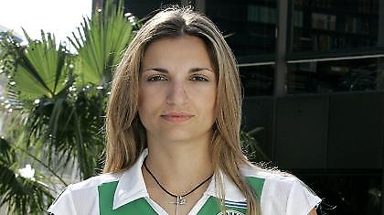 Παραμένει «πράσινη» η Χατζηνίκου