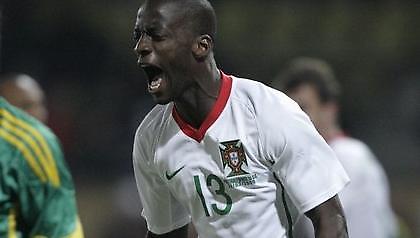 Συνεχίζει στην εθνική ο Εντίνιο