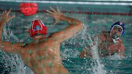 «Κοκκινίζει» ο τίτλος