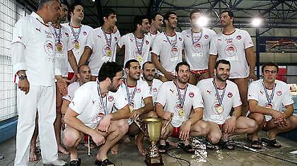 Αιώνιος πρωταθλητής!