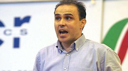 Δάγλας κι επίσημα στο Παγκράτι