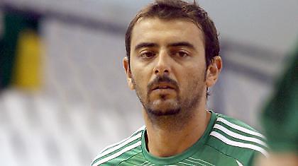 Ο Κυριαζής στα «ερυθρόλευκα»