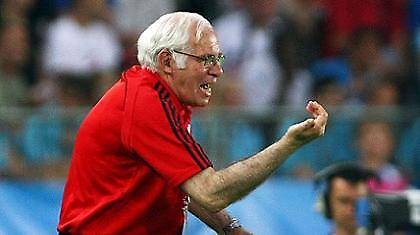 Επίθεση Αραγονές σε δημοσιογράφο! (βίντεο)