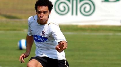 Κλείνει Λουλίνια η Μπενφίκα