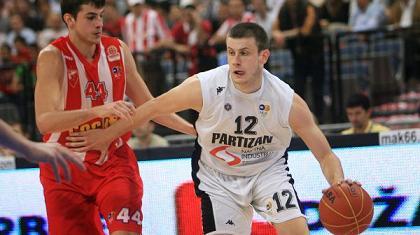 Βελίτσκοβιτς: «Δε θα φορούσα ποτέ κόκκινα»