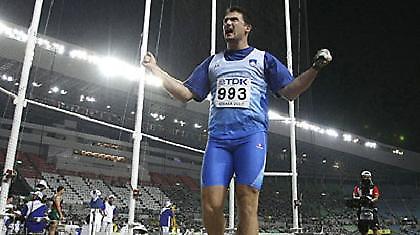 «Σούπερ» Κόζμους και επιδόσεις