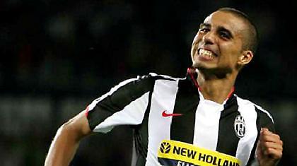 «Δεν πωλείται ο Τρεζεγκέ»