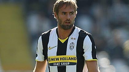 Μπράβο στη «Γιούβε» που σκέφτεται να «μας πιάσει κότσους»…