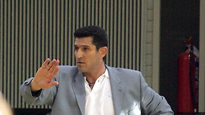 Κόντρα στο «μεγαθήριο»…