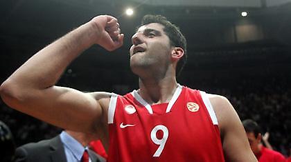 Είπε το «ναι» στον Ολυμπιακό ο Μπουρούσης!