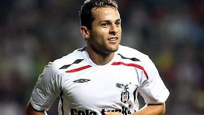 «Κλείνει» στη Βέρντερ ο Μπομπό