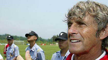 Παραμένει ο Μιλουτίνοβιτς;