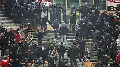 Συμπλοκές και νεκροί στην αναμέτρηση Ουρακάν-Άρσεναλ Σαραντί