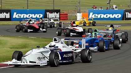 Πρώτοι βαθμοί για τον Κατσίνη στη Formula BMW