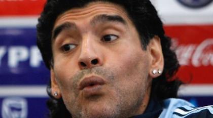 Το «μηνιάτικο» του Μαραντόνα!