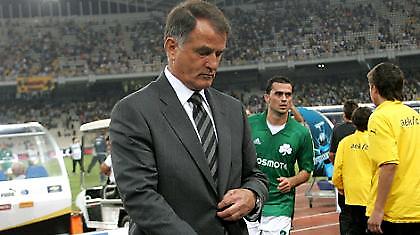 AEΚ: Ικανοποίηση Μπάγεβιτς, «τελειώνει» ο Μανωλάς