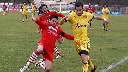 Στα «ερυθρόλευκα» και ο Κόντος