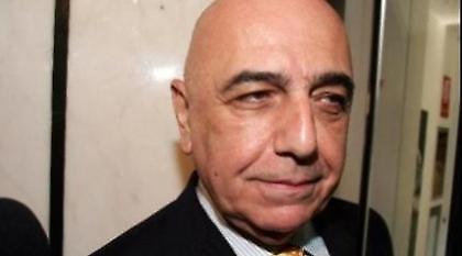 Ο Αντεμπαγιόρ ...εναλλακτική του Τζέκο στη Μίλαν;