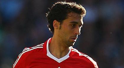 O Αρμπελόα ακολουθεί τον Αλόνσο