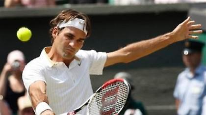 Στους «8» ο Φέντερερ, άνετα και ο Τζόκοβιτς