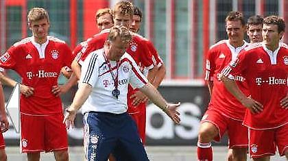 Ο Φαν Γκάαλ δεν αστειεύεται