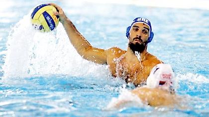 Διαφορά με Αφρουδάκη, ανανέωσε με δύο ο Ολυμπιακός