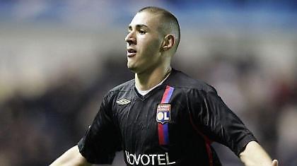 Στα λευκά και επίσημα ο Μπενζεμά!