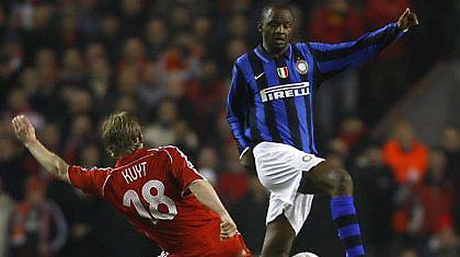 «Χρυσάφι» στα… πόδια του Βιεϊρά!