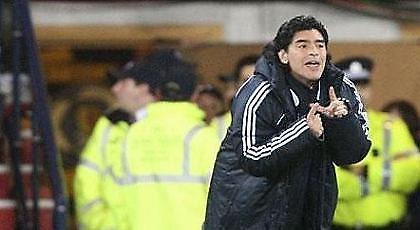 Μαραντόνα: «Χρειαζόμαστε μεγαλύτερη υποστήριξη»