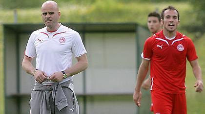 Με τις ευλογίες όλων, το διαζύγιο